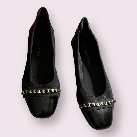Ann Klein Iflex Black Ballet Flats Gold Accents Patent Leather Toe Size 8.5 - Picture 2 of 6